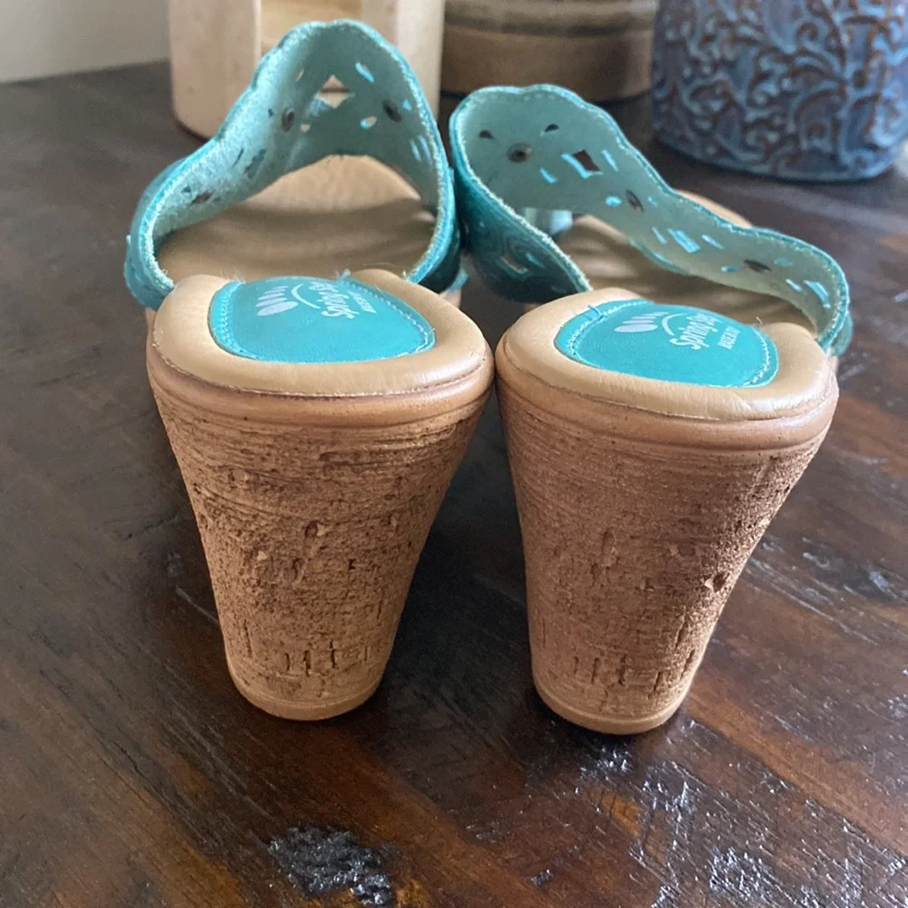 #11 NWOB Spring Step Leather Turquoise Slip Ons - Picture 4 of 6